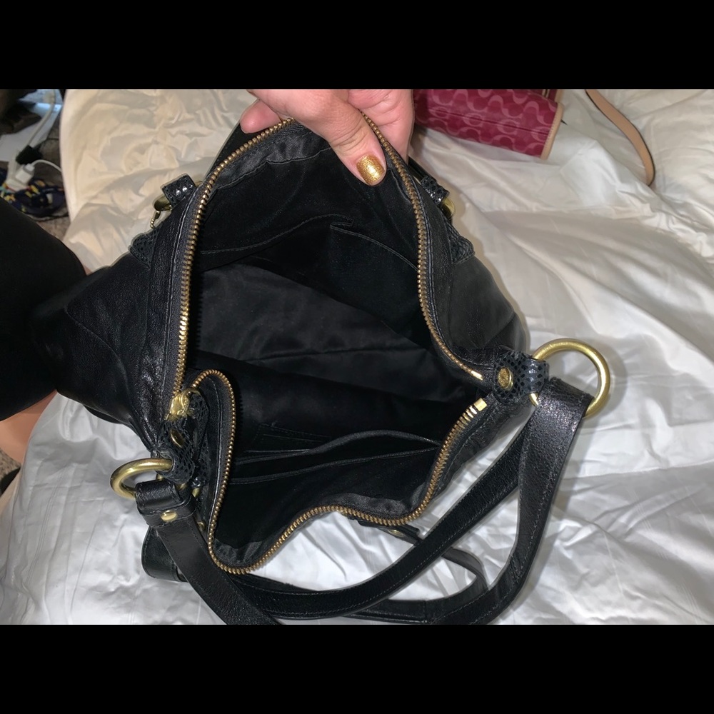 Coach purse - Picture 2 of 5